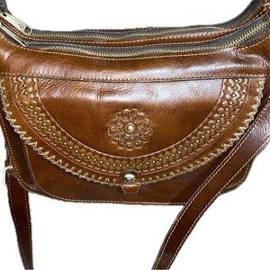 PATRICIA NASH Camila Hobo Bag Vintage Distressed Leather